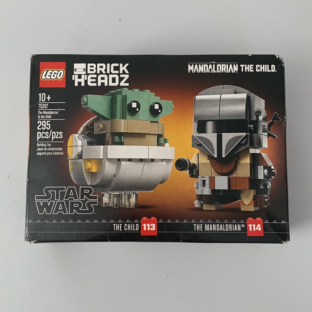 Lego Mandalorian & Child